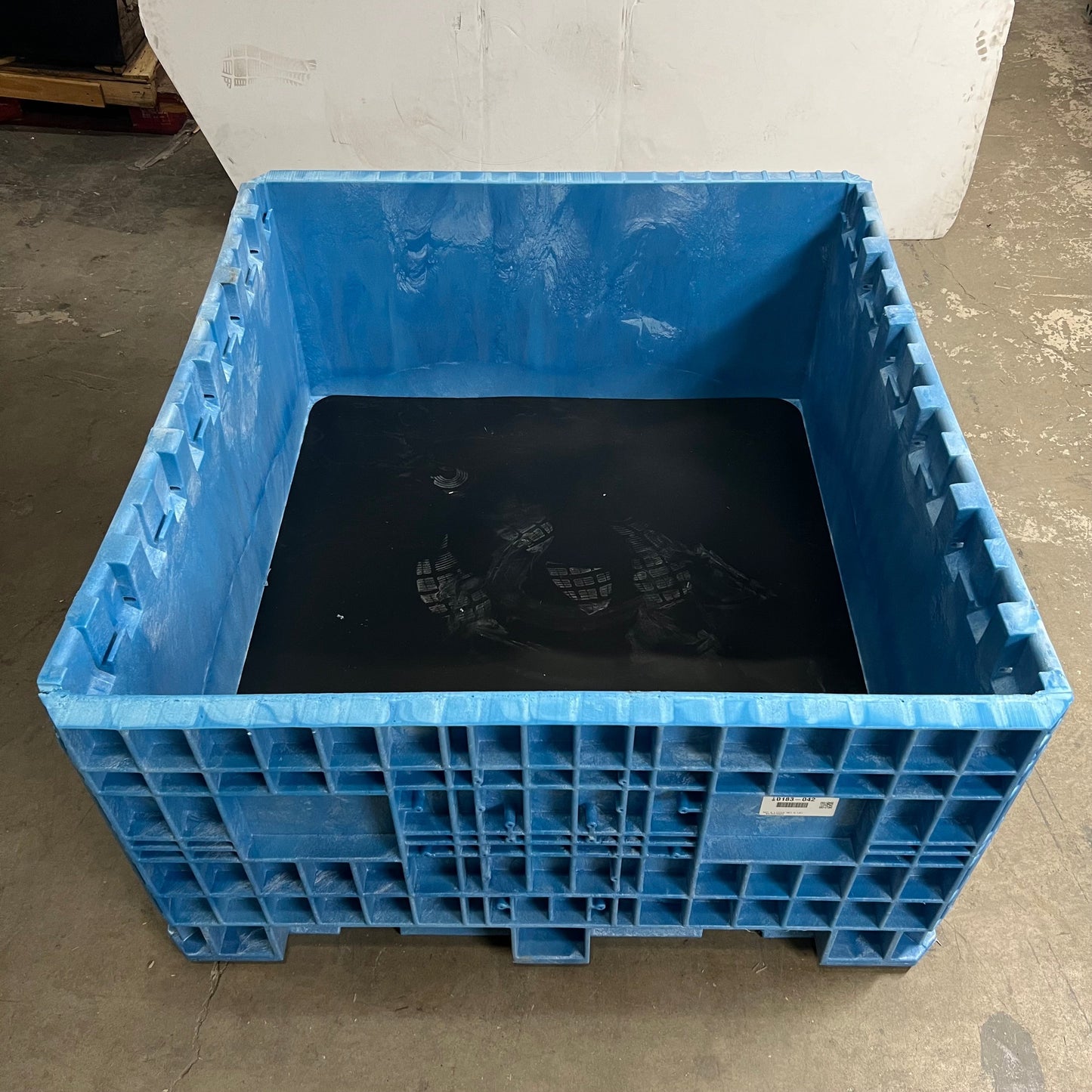 ZA@ ORBIS BULKPAK HDR Bulk Pallet Container Blue HDRS4845-24-6 & DKBLUFXD WALL