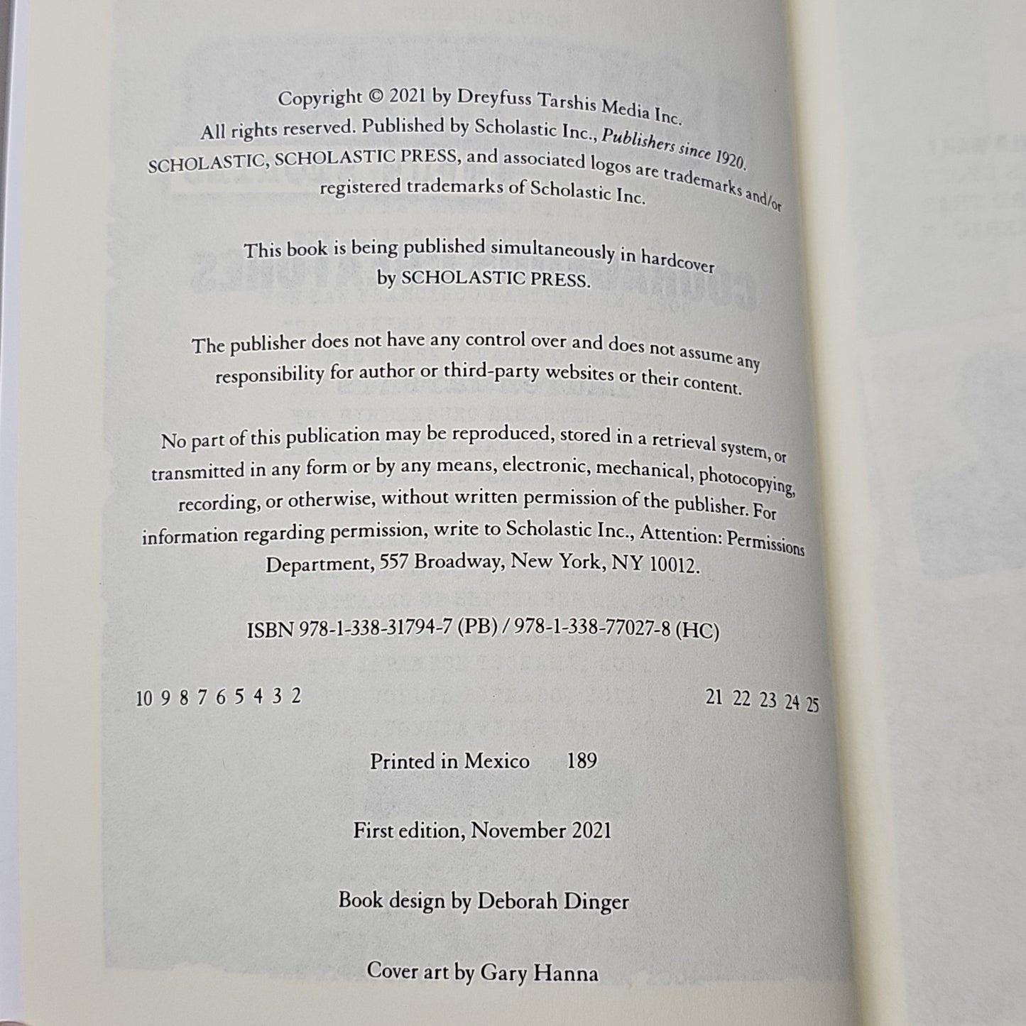 SCHOLASTIC I Survived: Courageous Creatures by Laren Tarshis Paperback Book (New)