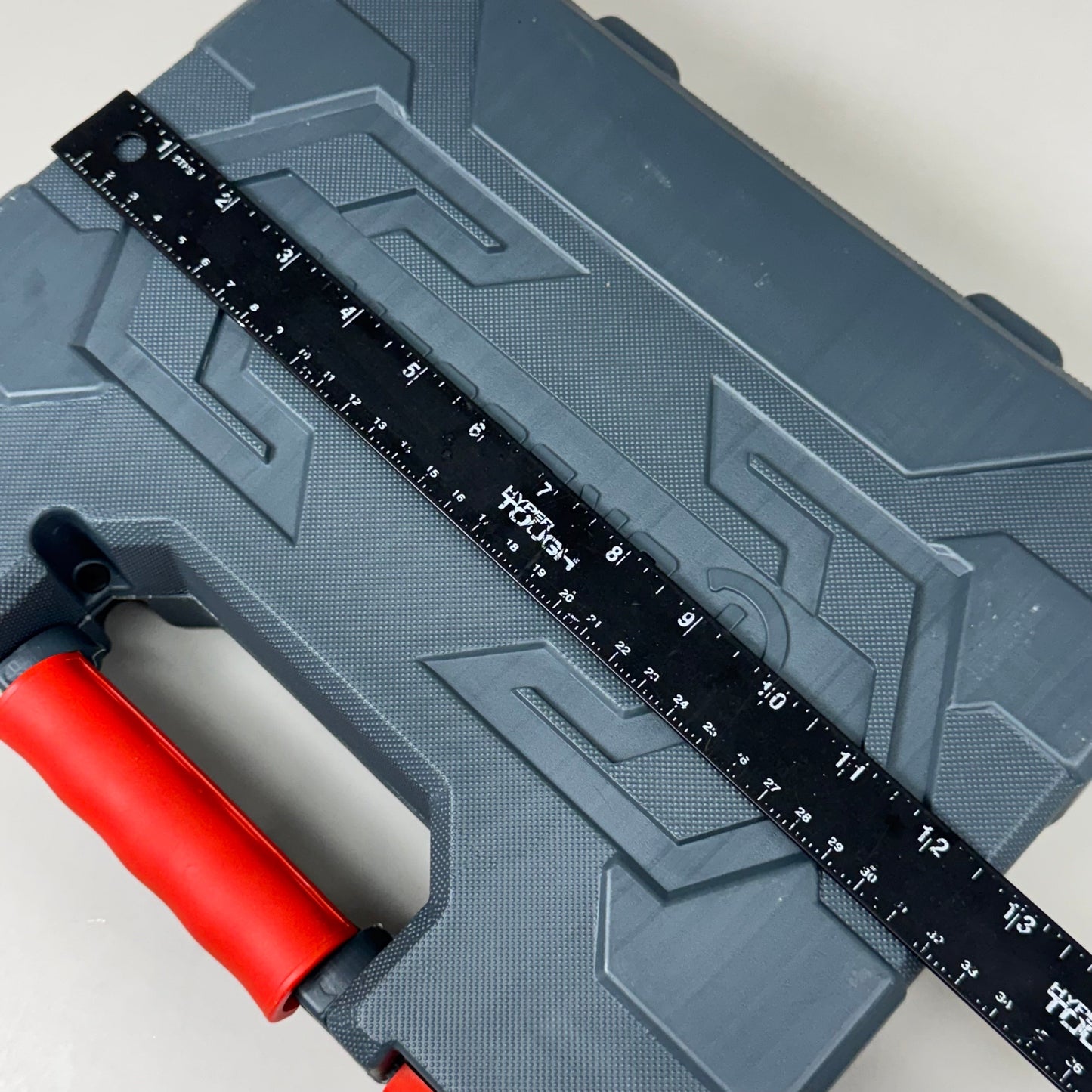 CRESCENT 1/4-Inch & 3/8-Inch Drive 6 & 12 Point SAE/Metric Mechanics Tool Set