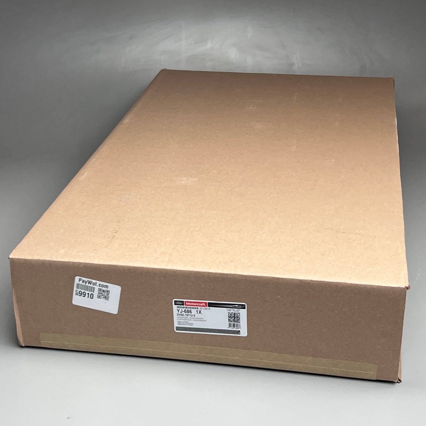 FORD Motorcraft YJ-686 1X A/C Condenser DV6Z-19712-E OEM (New)