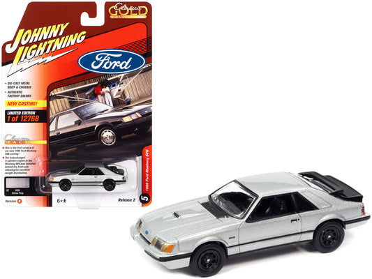 1986 Ford Mustang SVO Silver Metallic with Black Stripes "Classic Gold Collection" Series Limited Edition to 12768 pieces Worldwide 1/64 Diecast Model Car by Johnny Lightning-0