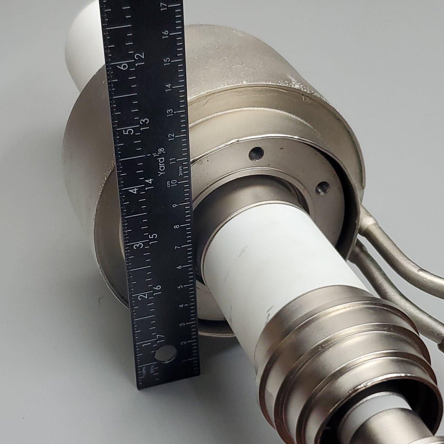 FERRITE Mega Industries L-Band Magnetron Microwave Tube L10016-15R  (For Parts)