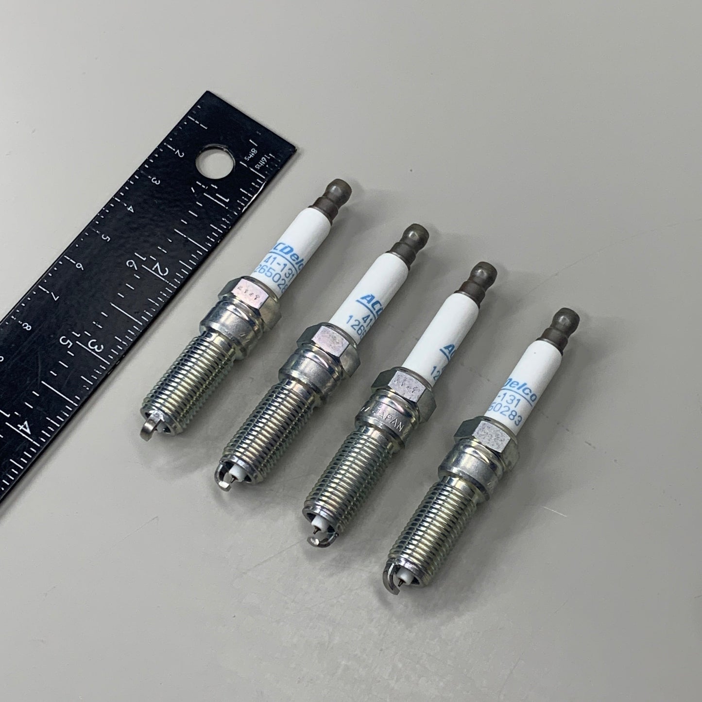 ACDELCO Set of 4 Iridium Spark Plugs for GM 3 1/4" Silver 12650283