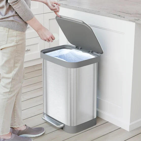 Glad Stainless Steel 13-Gallon Trash Can and Bag Bundle