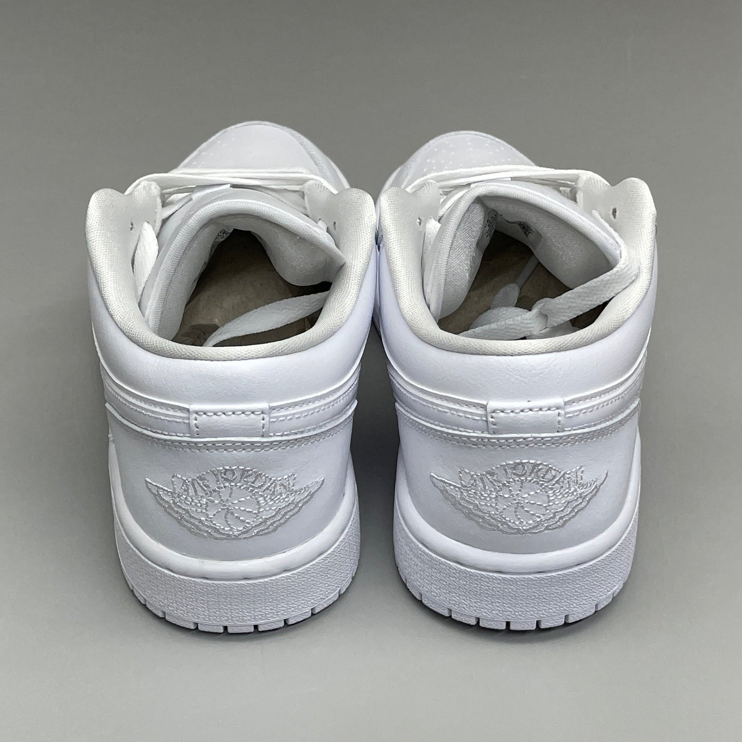 NIKE AIR JORDAN 1 Low Triple White Women's Sz 8 DV0990-111 (New in Box)