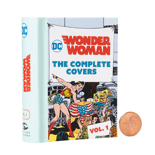 DC Comics: Wonder Woman: The Complete Covers Vol. 1