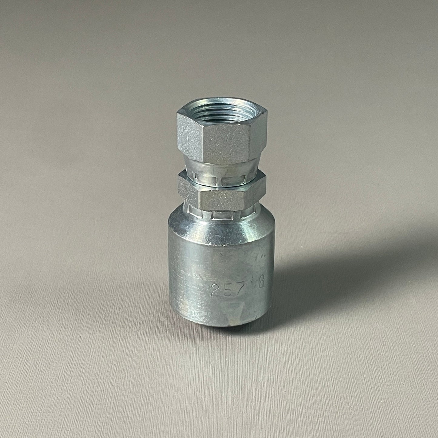 DAYCO Hydraulic Coupling Adapter 1/2" x 2.57" Steel Straight Female Swivel Permanent Crimp 100650 (New)