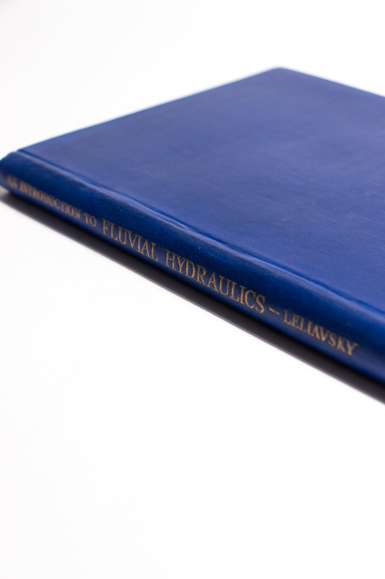 An Introduction to Fluvial Hydraulics