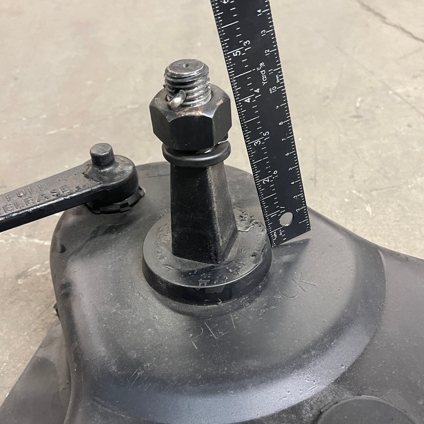 AMSTED RAIL Ellcon-National High-Capacity Hand Brake 35000 for 125 Ton Capacity (AS-IS)