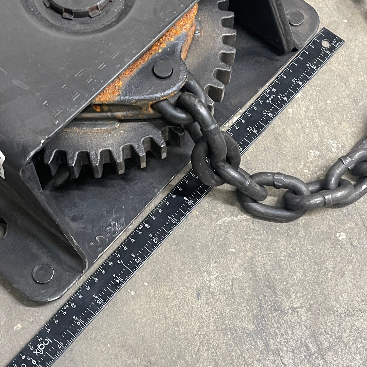 AMSTED RAIL Ellcon-National High-Capacity Hand Brake 35000 for 125 Ton Capacity (AS-IS)