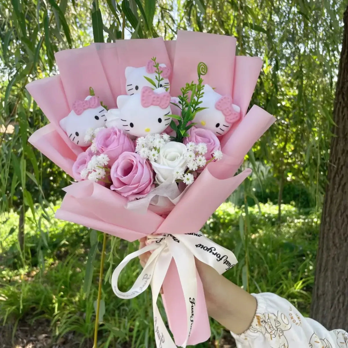 Hello Kitty Sanrio Character Bouquet – Kawaii Gift for Valentine’s, Birthday