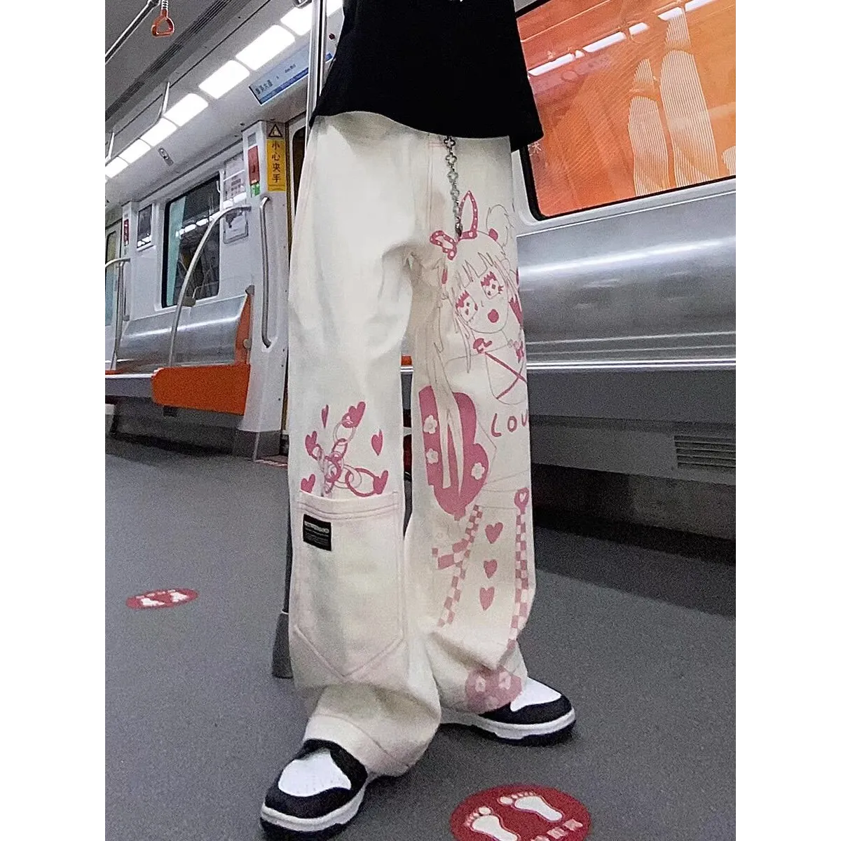 Cute Pink Girl Graffiti Jeans